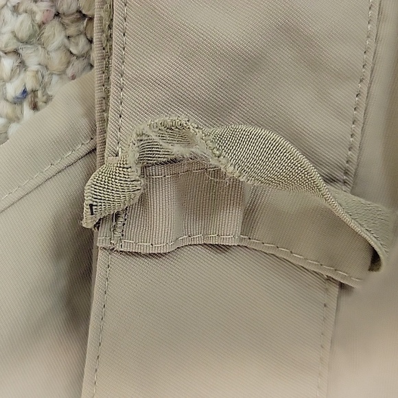 The North Face Zip Off Hiking Pants women's Sz 4. tan 100% Nylon - Picture 9 of 9